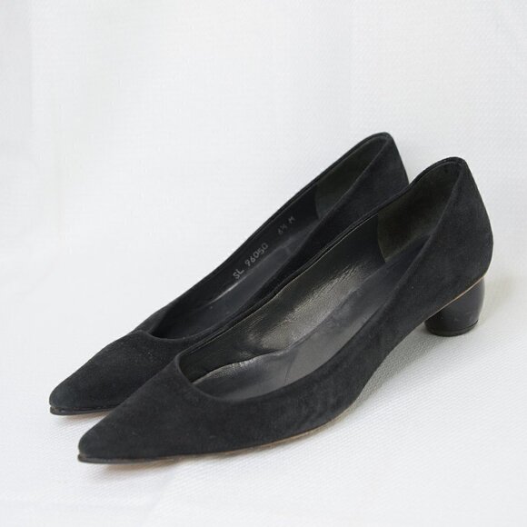 Stuart Weitzman Black Suede Pointed Toe Sculptural Heels Sz 6.5 - Picture 2 of 10